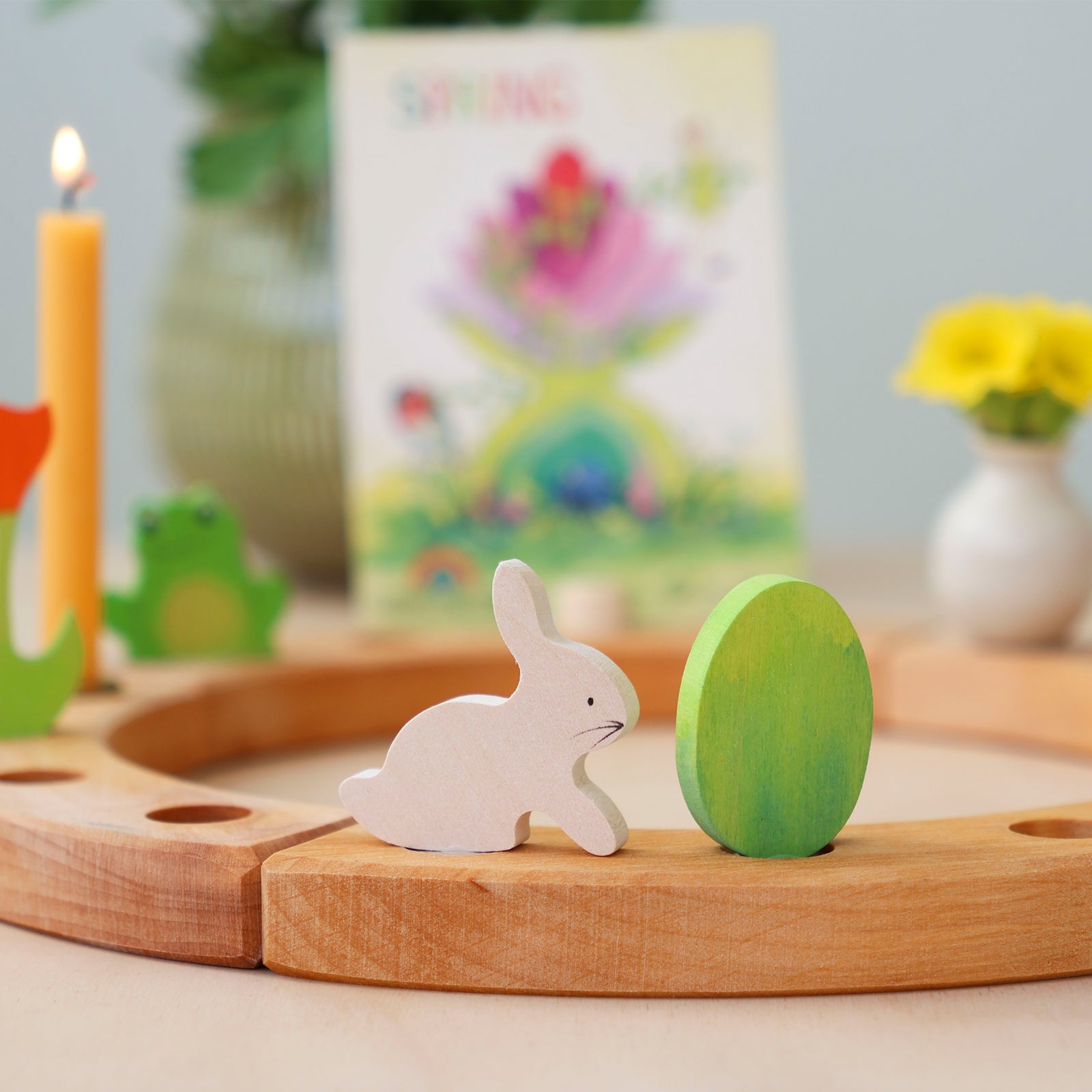 Grimm's Celebration Ring Figure - Easter Set Batik green | | Grimm's Spiel and Holz | Little Acorn to Mighty Oaks
