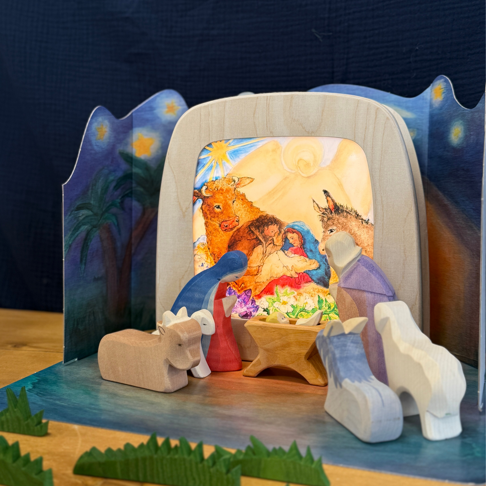 Eentje van Margo - Layered Light: An Advent Story | Toy | Toverlux | Little Acorn to Mighty Oaks