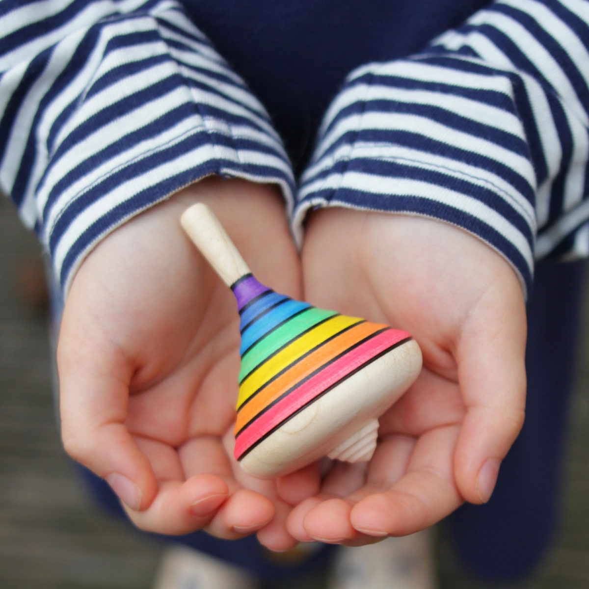 Rainbow spinning top discount
