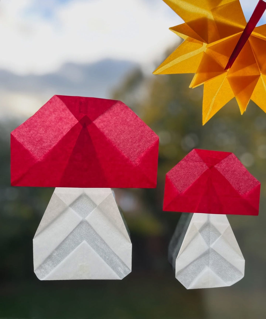 Autumn’s Gentle Glow: Folding Kite Paper Toadstools