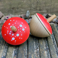Mader Toadstool Egg Spinning Top | Toy | Mader Kreiselmanufaktur | Little Acorn to Mighty Oaks