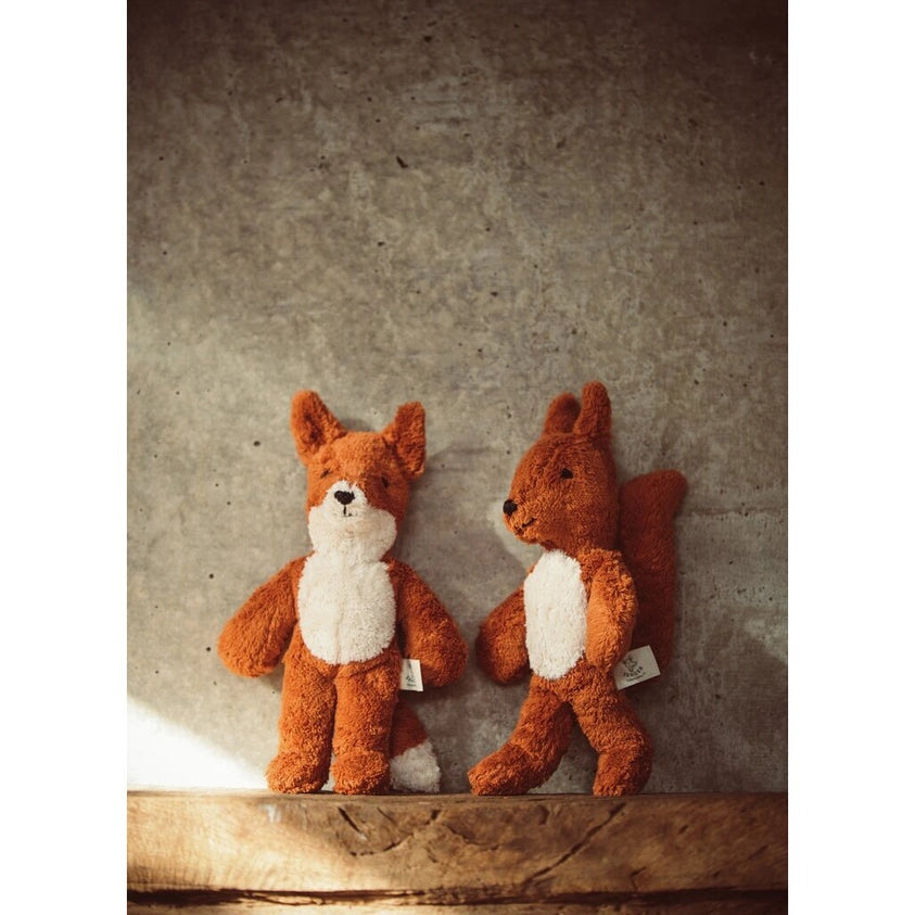 Senger Naturwelt - Organic Floppy Animal - Squirrel | Small | | Senger Naturwelt | Little Acorn to Mighty Oaks