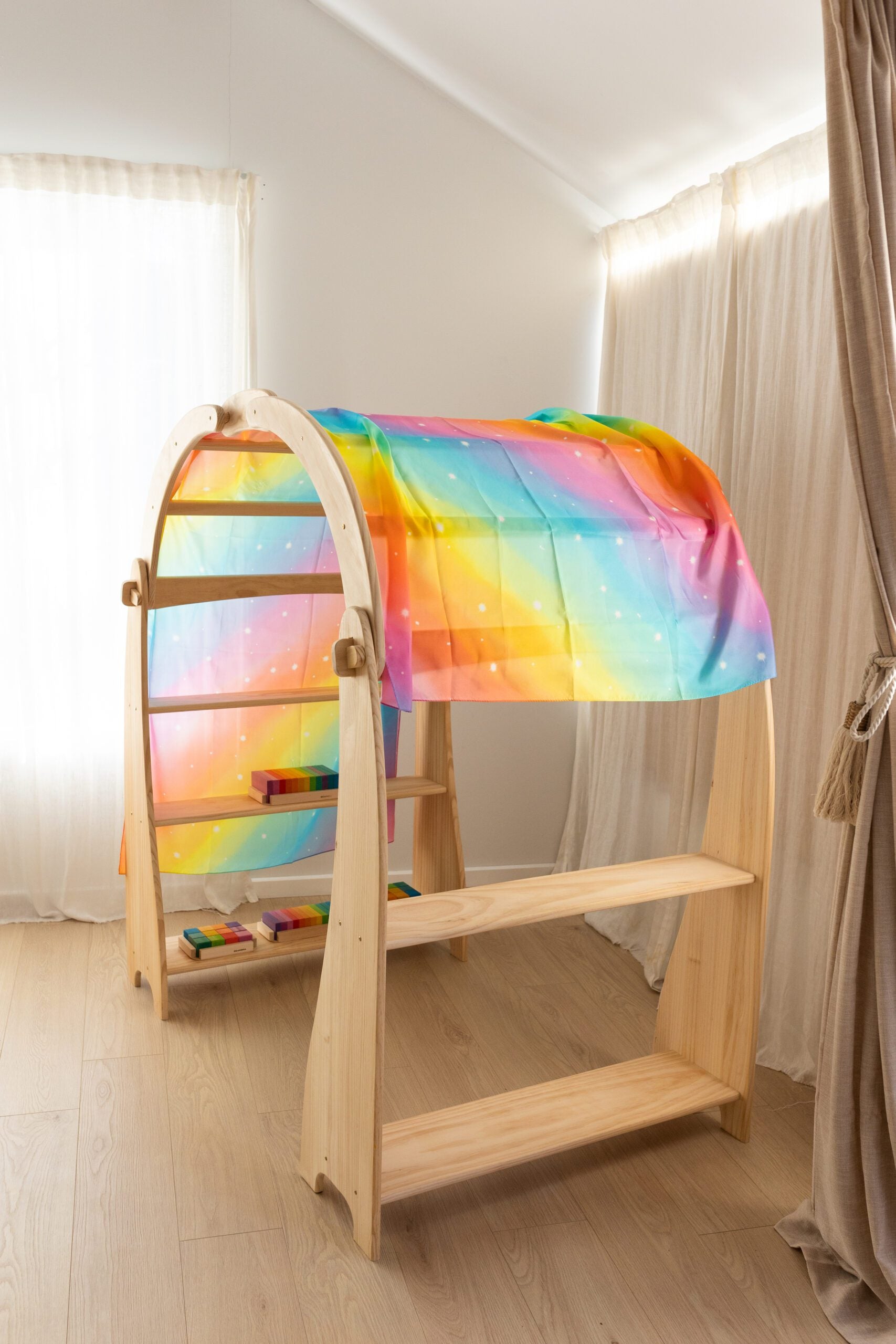Play Silkies - Gaint 106" x 43 inches | | Play Silkies | Little Acorn to Mighty Oaks
