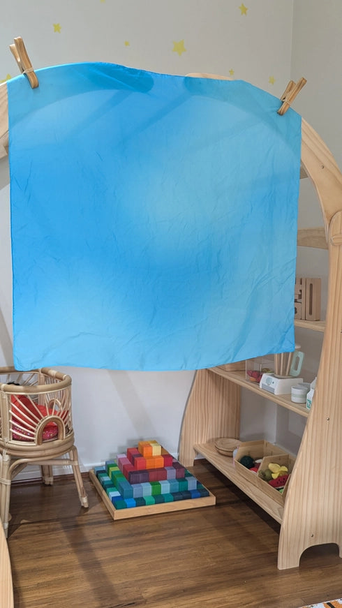 Play Silkies Winter Playsilk - 35 x 35 inch | | Play Silkies | Little Acorn to Mighty Oaks